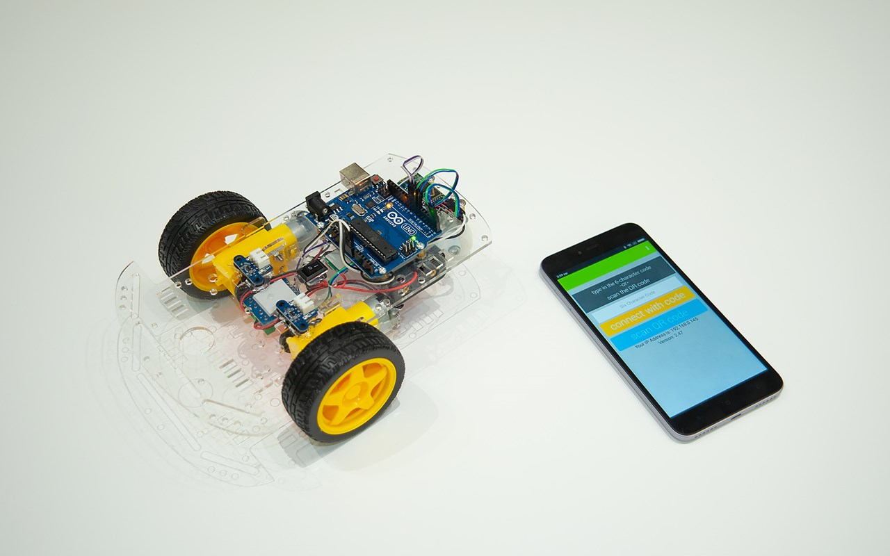 Robotics App: Developing a Mobile Application for controlling robots (for school groups) Robotics App: Developing a Mobile Application for controlling robots (for school groups)