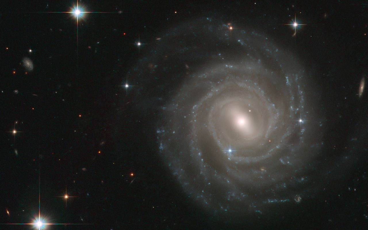 Ο γαλαξίας UGC 12158 και μία έκρηξη σουπερνόβα
