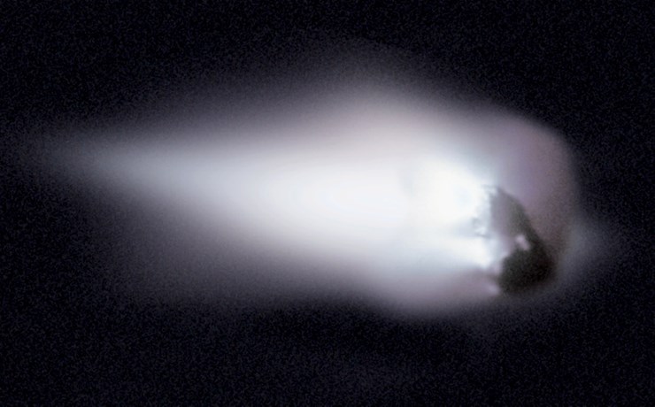 Στις 14 Μαρτίου του 1986 το Giotto φωτογραφίζει τον κομήτη του Χάλλεϋ