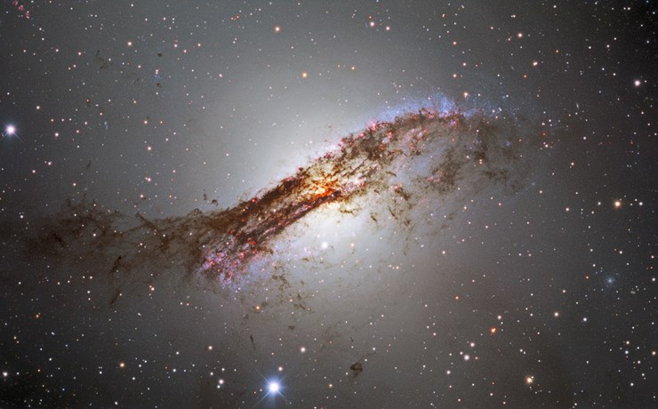 Ο ακανόνιστος γαλαξίας Κένταυρος Α