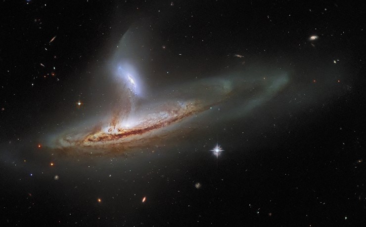 Οι αλληλεπιδρώντες γαλαξίες Arp 282